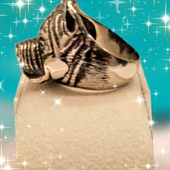 Men's Dog Ring - Picture 2 of 3